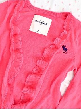 y2k pink ruffle cardigan abercrombie fitted sweater
